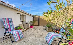 Maison de 2 chambres a L'Epine a 700 m de la plage avec jardin clos et wifi