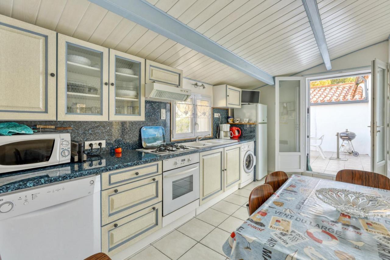 Maison de 2 chambres a L'Epine a 700 m de la plage avec jardin clos et wifi Extérieur photo