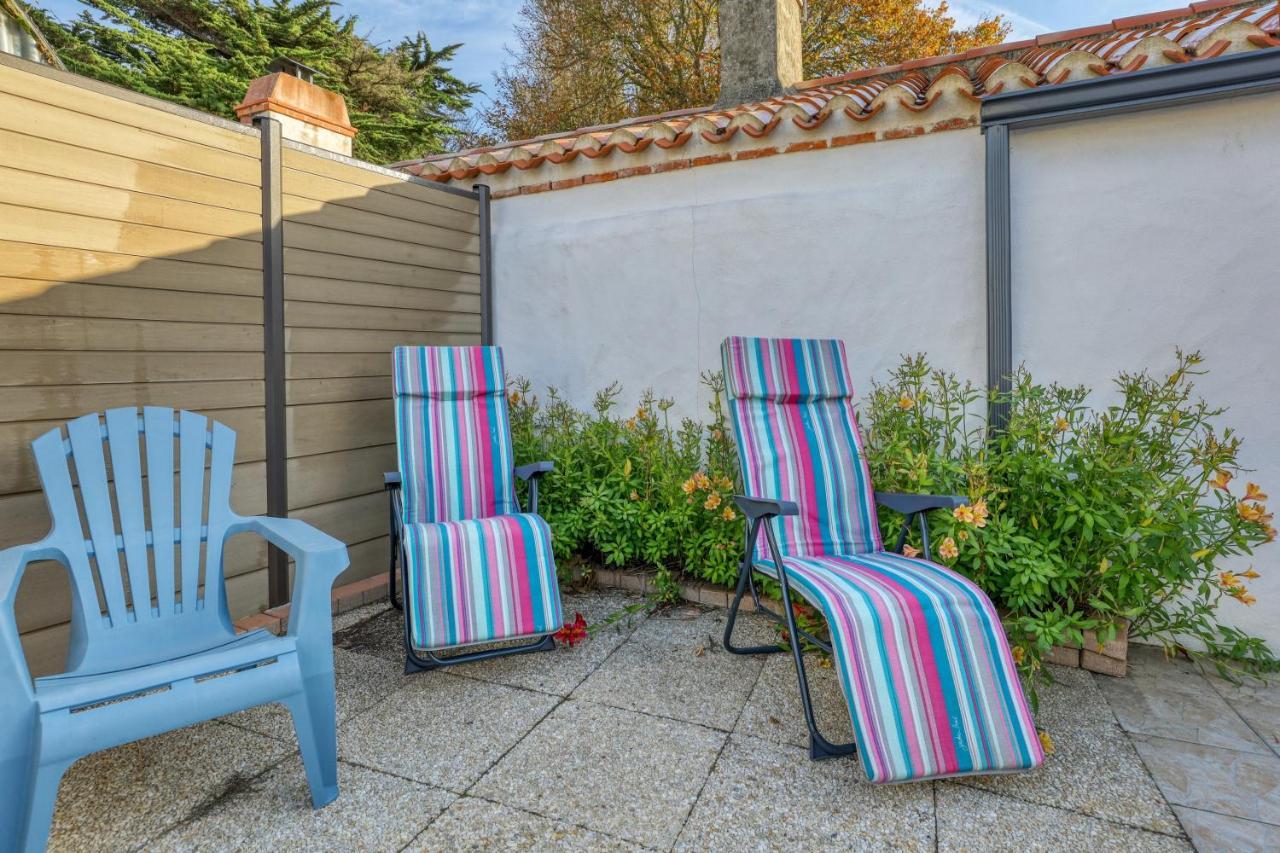 Maison de 2 chambres a L'Epine a 700 m de la plage avec jardin clos et wifi Extérieur photo