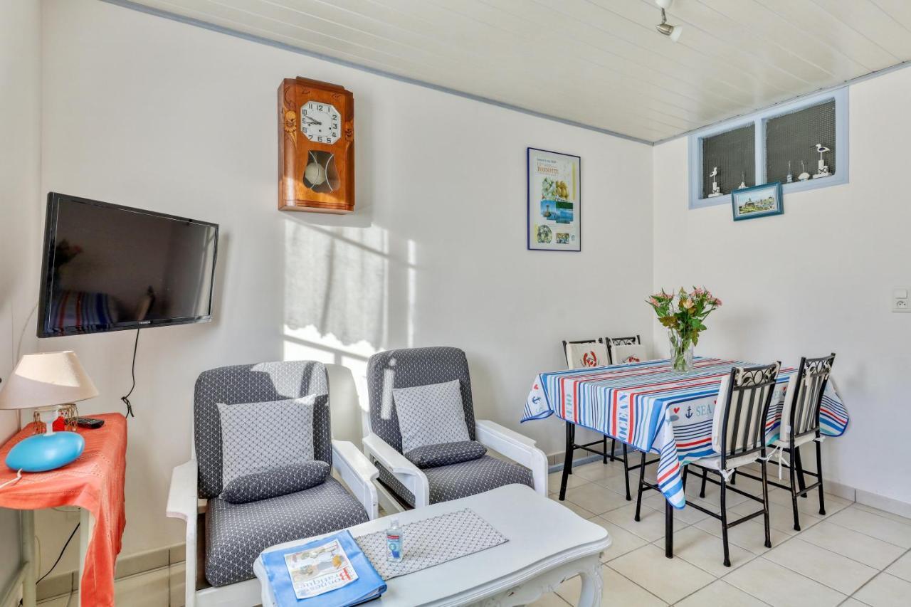 Maison de 2 chambres a L'Epine a 700 m de la plage avec jardin clos et wifi Extérieur photo