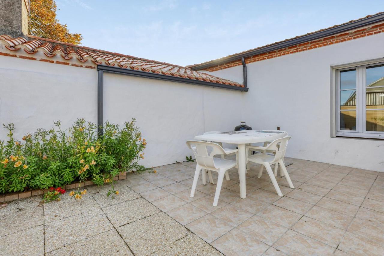 Maison de 2 chambres a L'Epine a 700 m de la plage avec jardin clos et wifi Extérieur photo